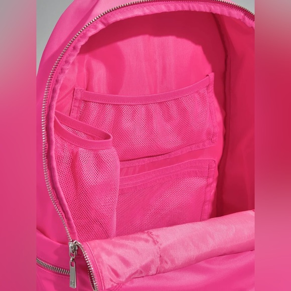 👀Buffbunny game changer backpack 👀 - Picture 7 of 8